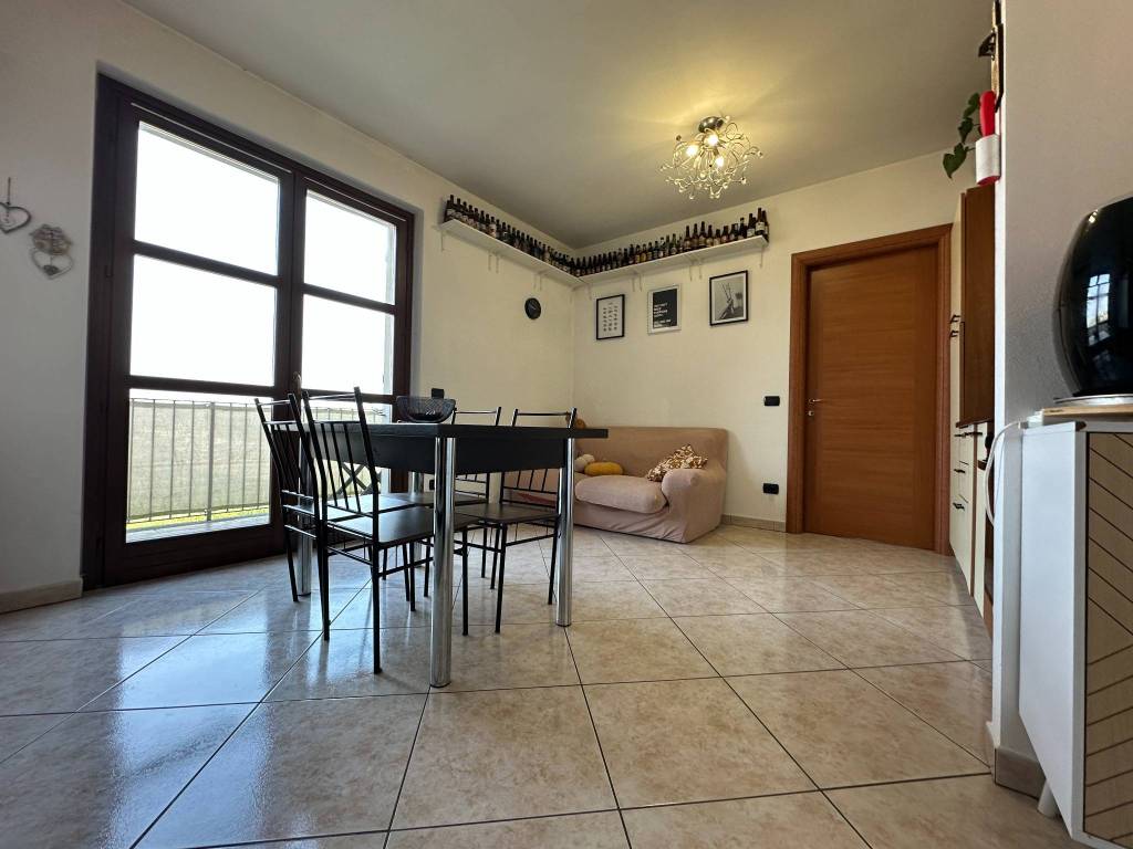 Appartamento a Canelli in Via Carlo Alberto Dalla Chiesa - Foto 2