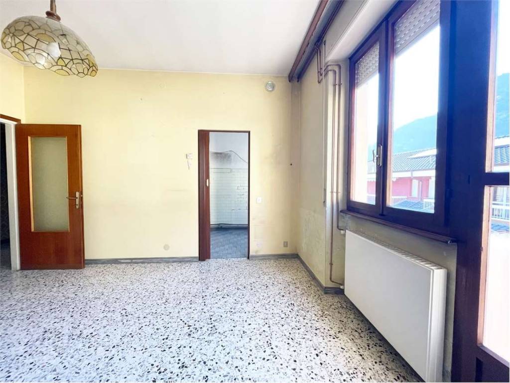 Appartamento a Chiavenna in Via Al Portone Vecchio, 15 - Foto 3