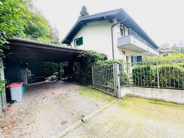 Villetta a schiera a Faloppio in Via Querceto, 16 - Foto 4