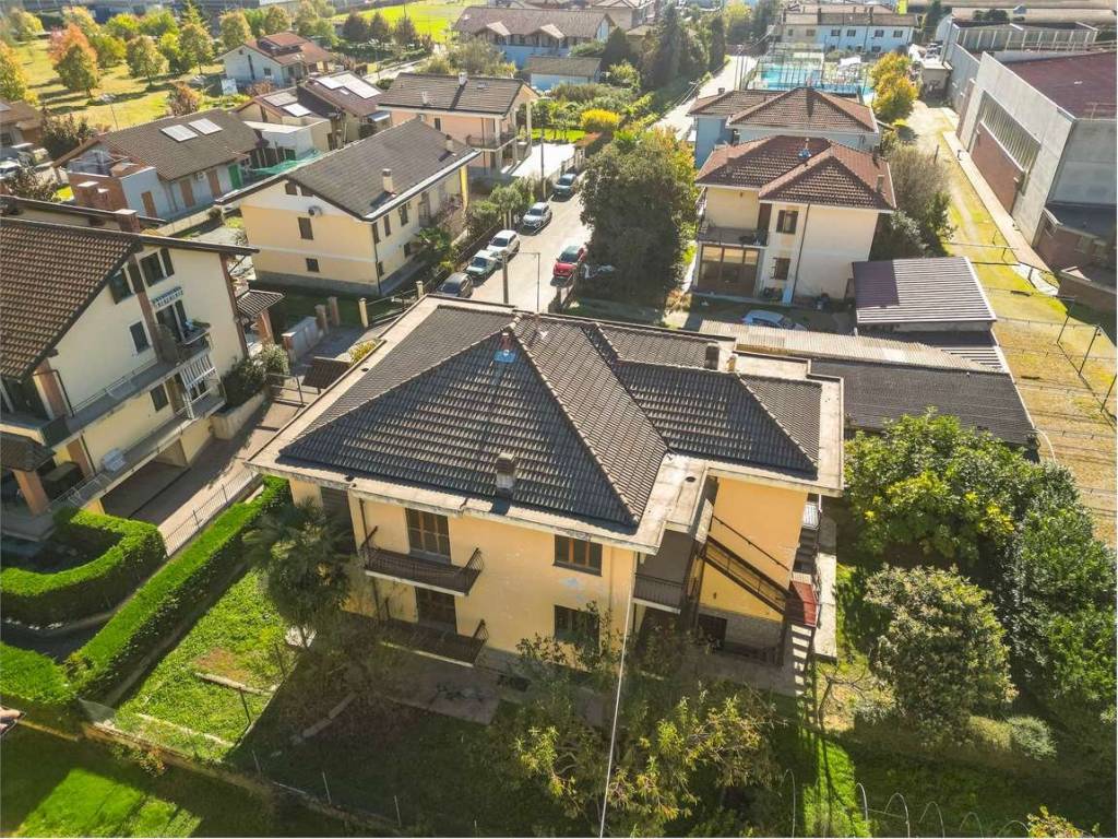 Villa a Cavour in Via Puccini, 17 - Foto 4