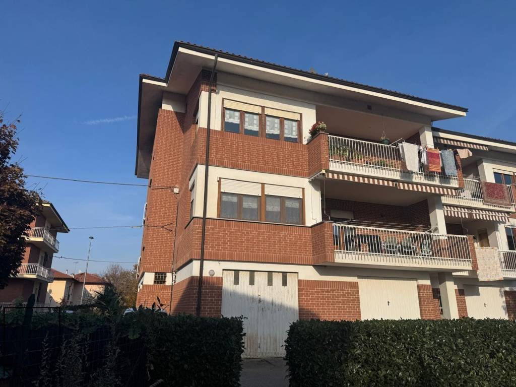 Appartamento a Fossano in VIA BARAVALLE - Foto 2