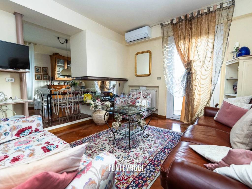 Appartamento a Cartoceto in Via Giuseppe Ungaretti, 2 - Foto 2