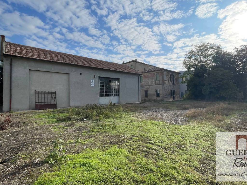 Palazzo / stabile a Terre del reno in Via Argine Postale, 35 - Foto 2