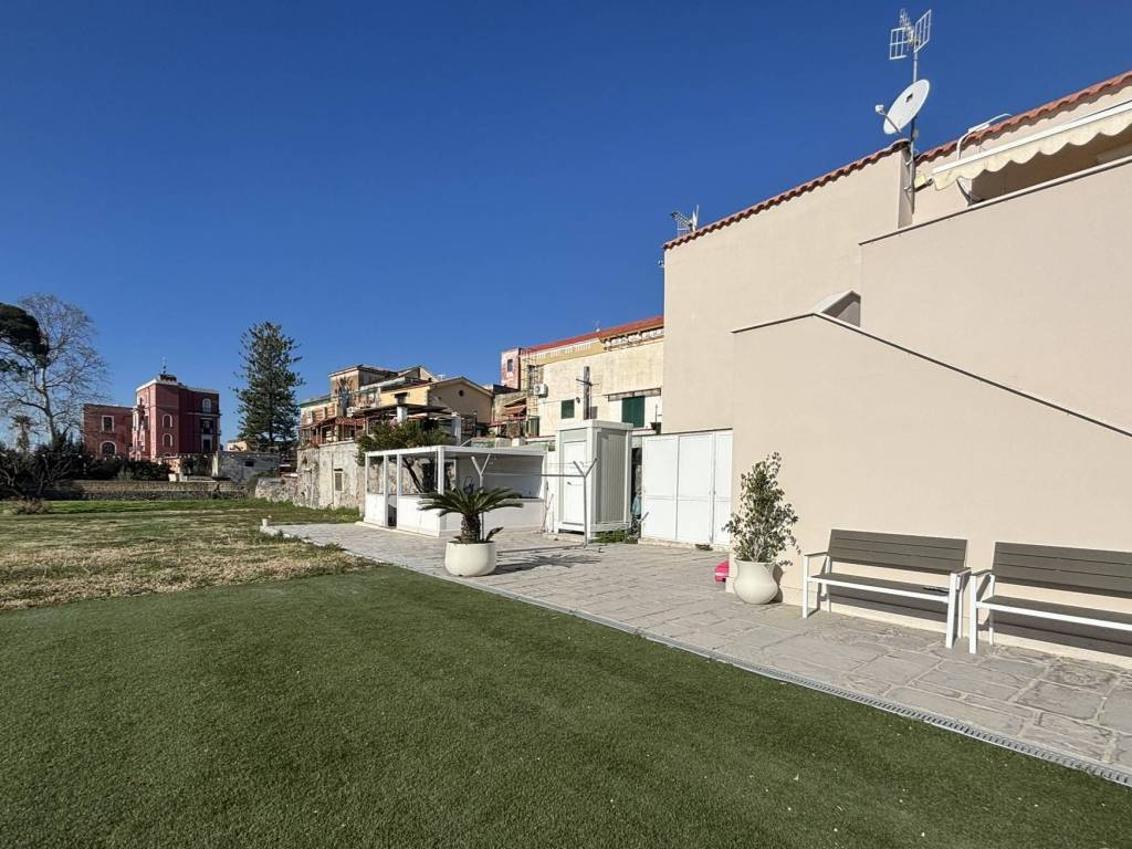 Villa a San giorgio a cremano in Via Enrico Pessina, 43 - Foto 4