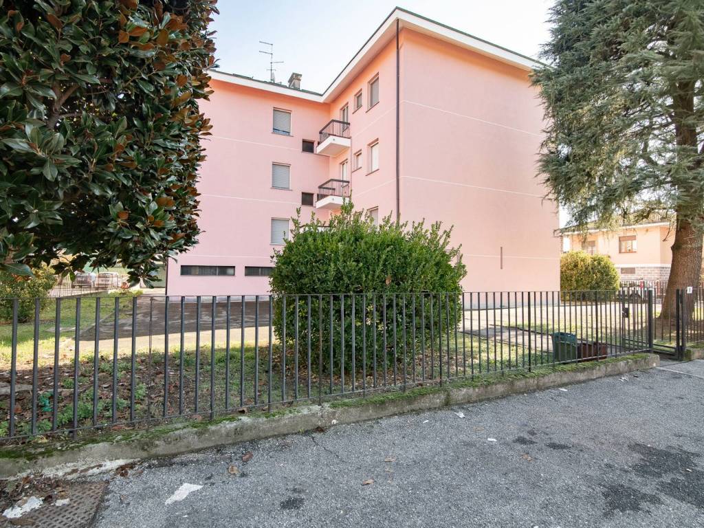 Appartamento a Crespiatica in Via Armando Diaz, 6 - Foto 3