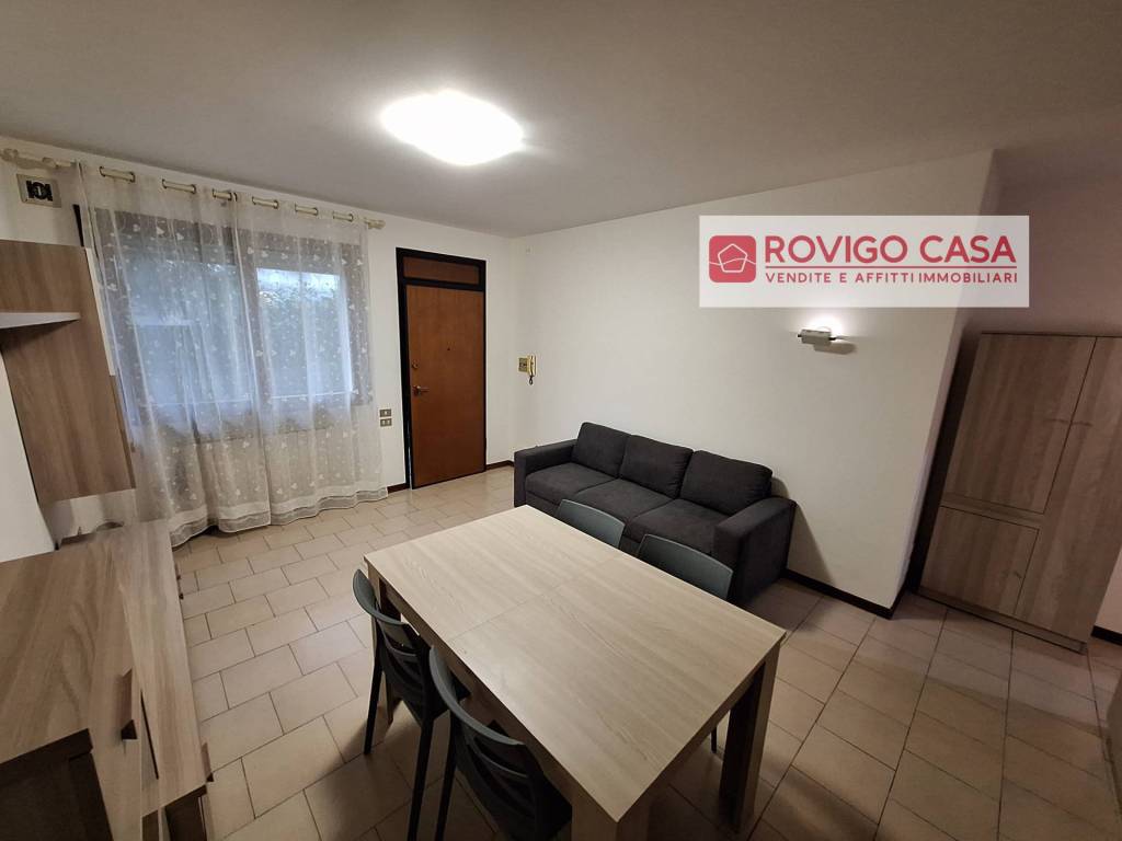 Appartamento a Rovigo in VIA E. F. FUSINATO, 35 - Foto 3
