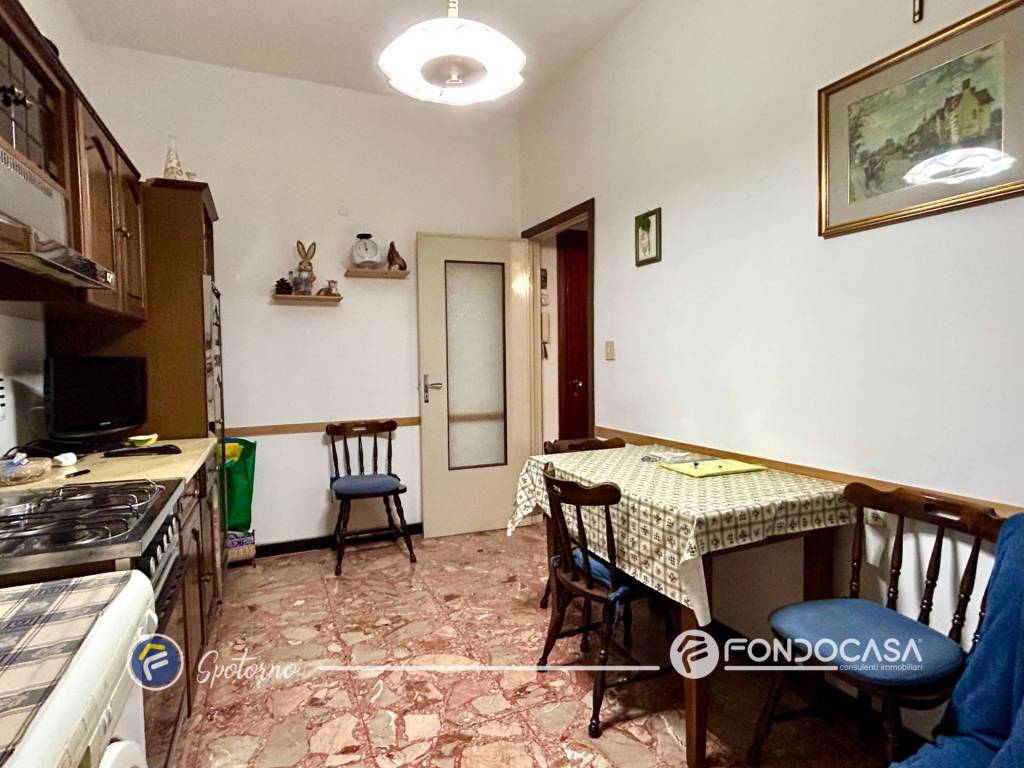 Appartamento a Spotorno in Via Giacomo Puccini - Foto 2