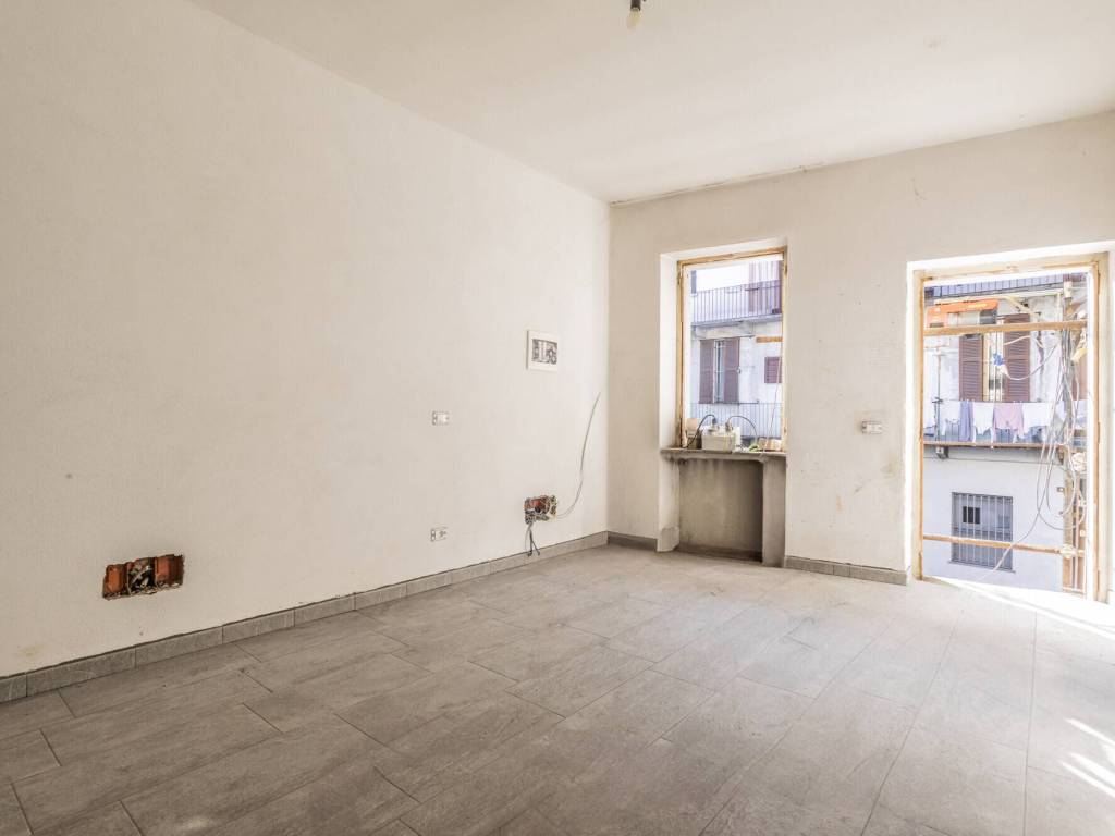 Appartamento a Saronno in Via Padre Luigi Monti - Foto 2