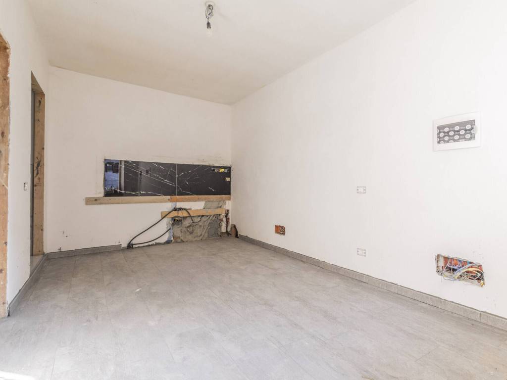 Appartamento a Saronno in Via Padre Luigi Monti - Foto 4