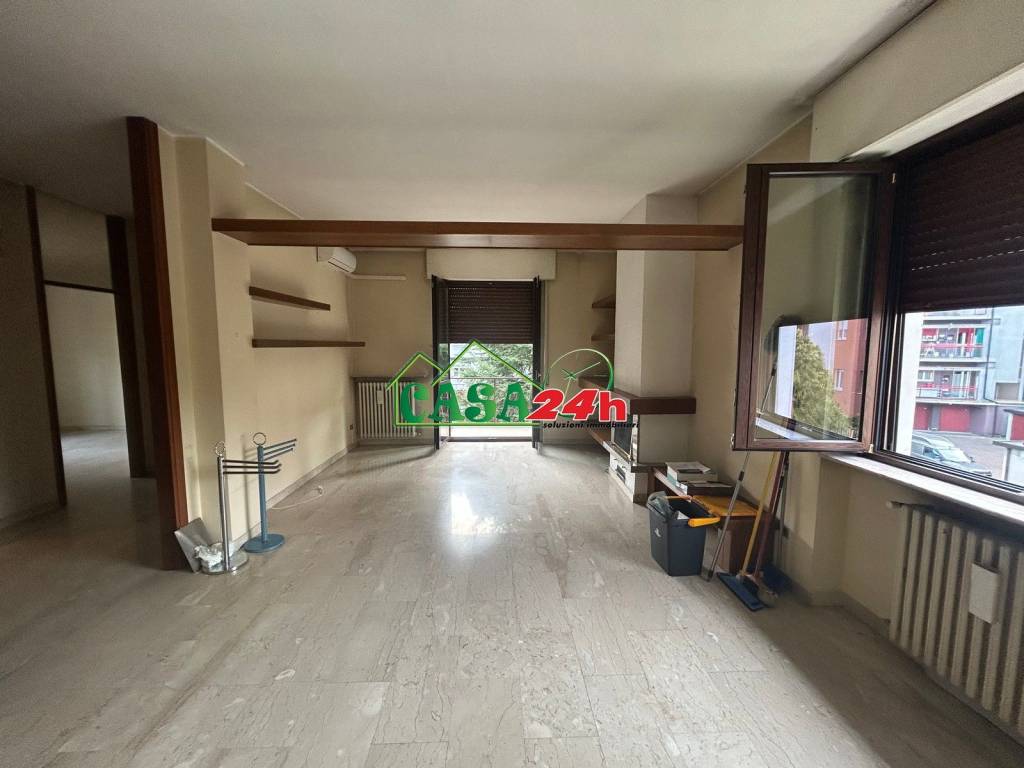 Villa a Saronno in Via Stra' Favia - Foto 2