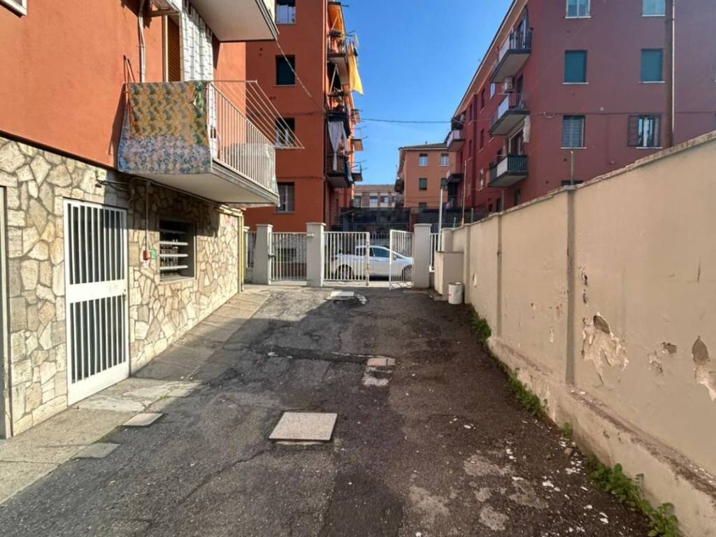 Box / garage a Bologna in Via Antonio Gandusio - Foto 5