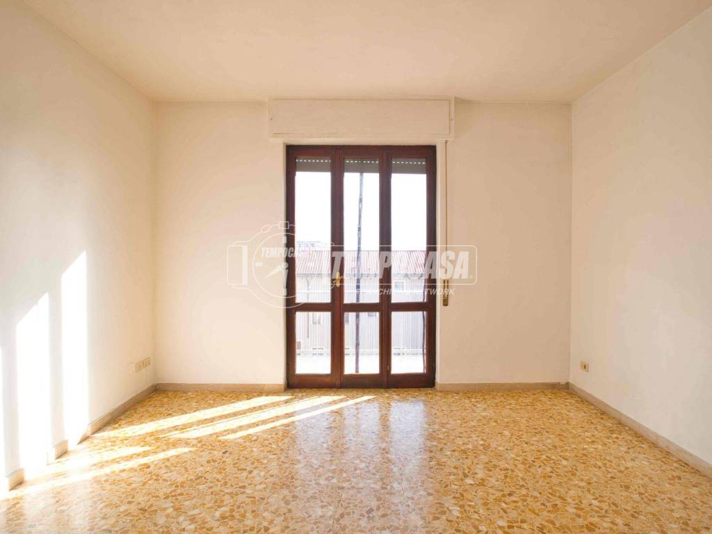 Appartamento a Galliate in Vicolo Bruno Buozzi - Foto 2