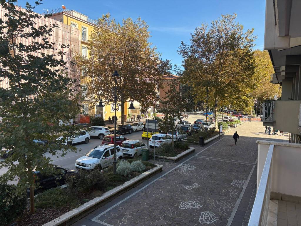 Immobile a Avellino in Viale Italia - Foto 2