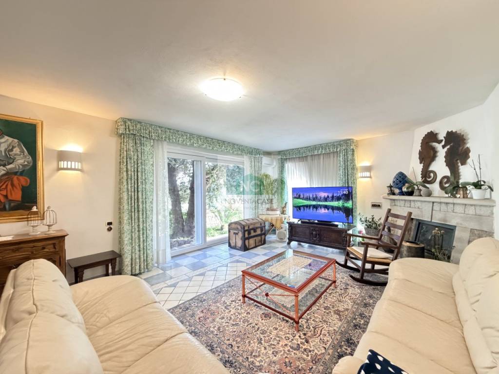 Villa a Forio in Via Francesco Calise, 90 - Foto 4