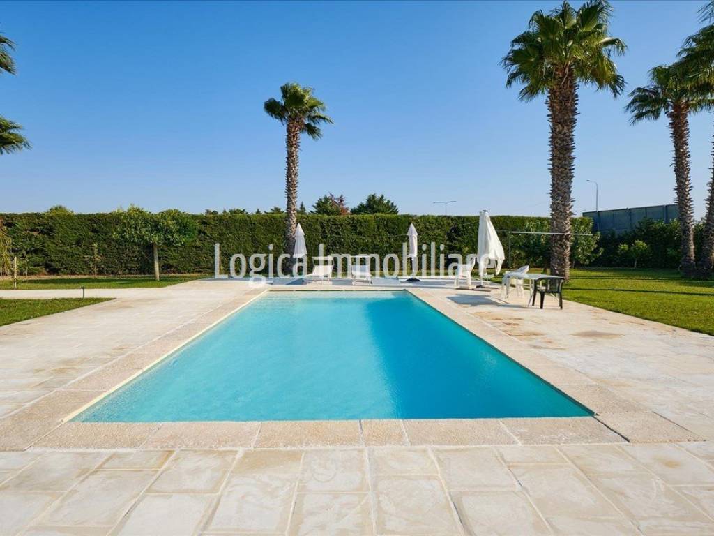 Villa a Copertino in SP6 - Foto 3