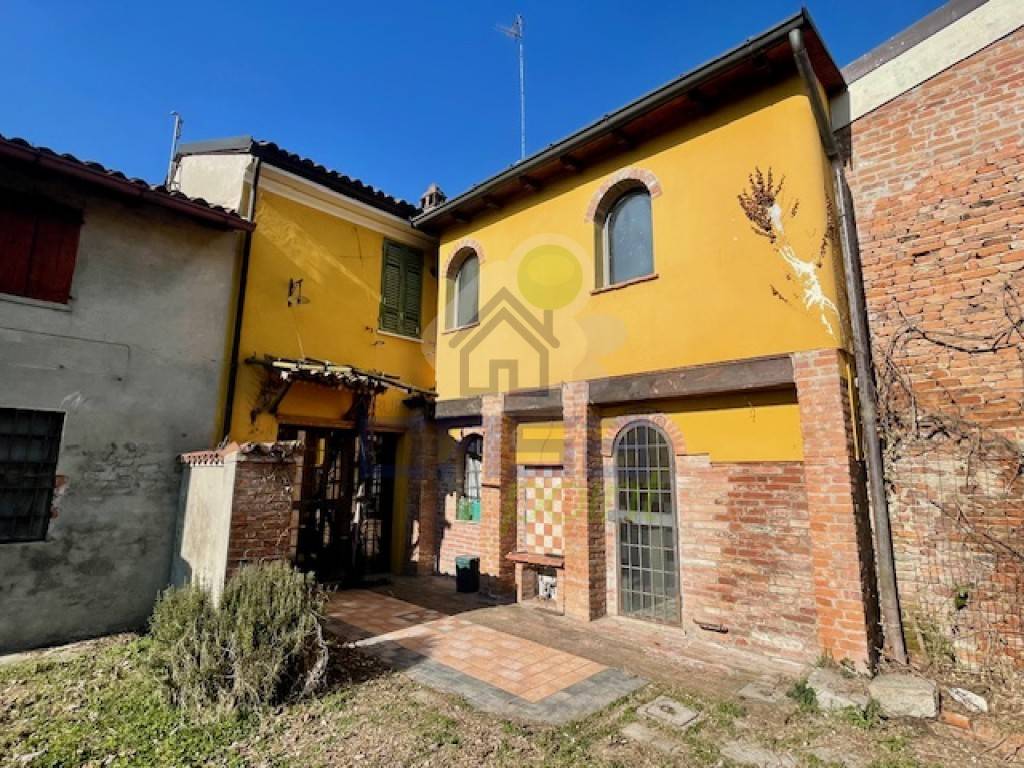 Casa indipendente a Castelvetro piacentino in VIA BERNINI - Foto 2