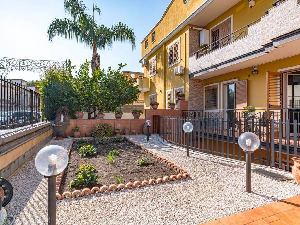 Villetta a schiera a Giarre in via don luigi sturzo, 213 - Foto 5