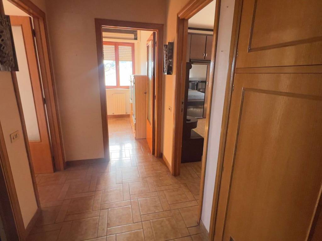 Appartamento a Montegiorgio in Contrada Santa Maria - Foto 2