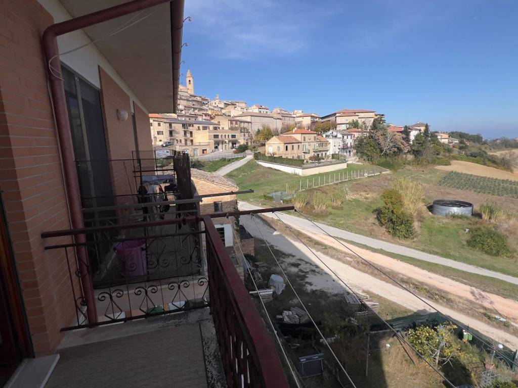 Appartamento a Montegiorgio in Contrada Santa Maria - Foto 4