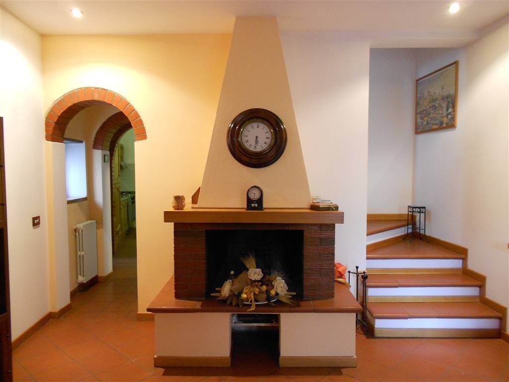 Casa indipendente a Pescia in Via della Rocca di Sorana - Foto 4