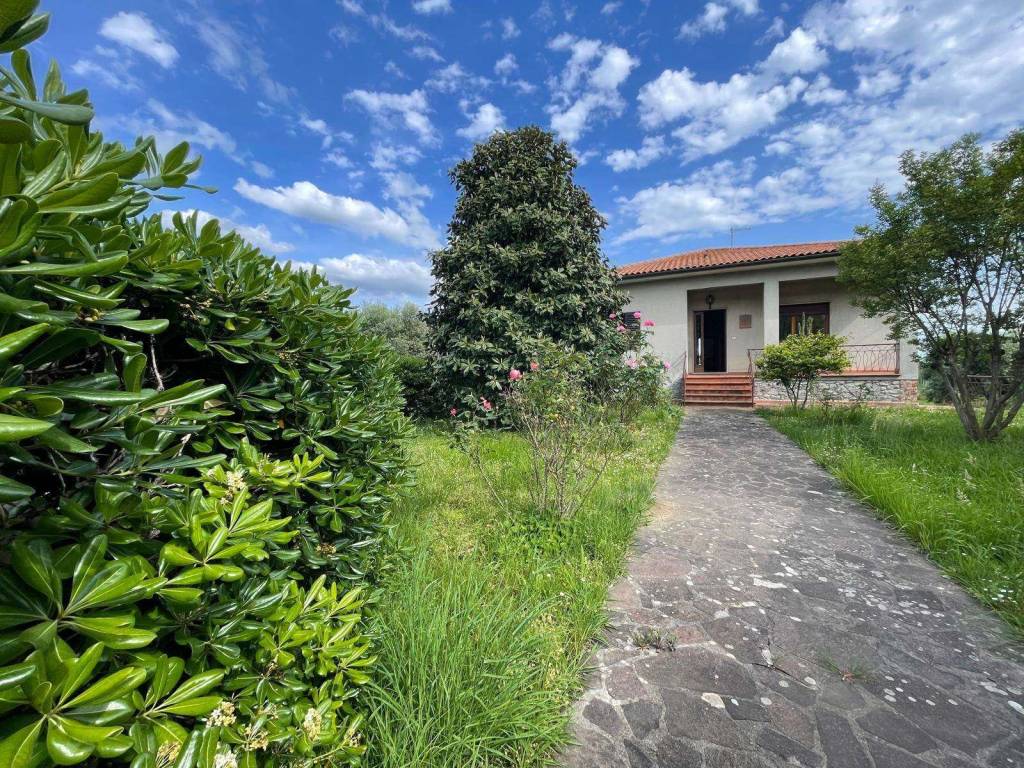 Casa indipendente a Pescia in via lucchese - Foto 2