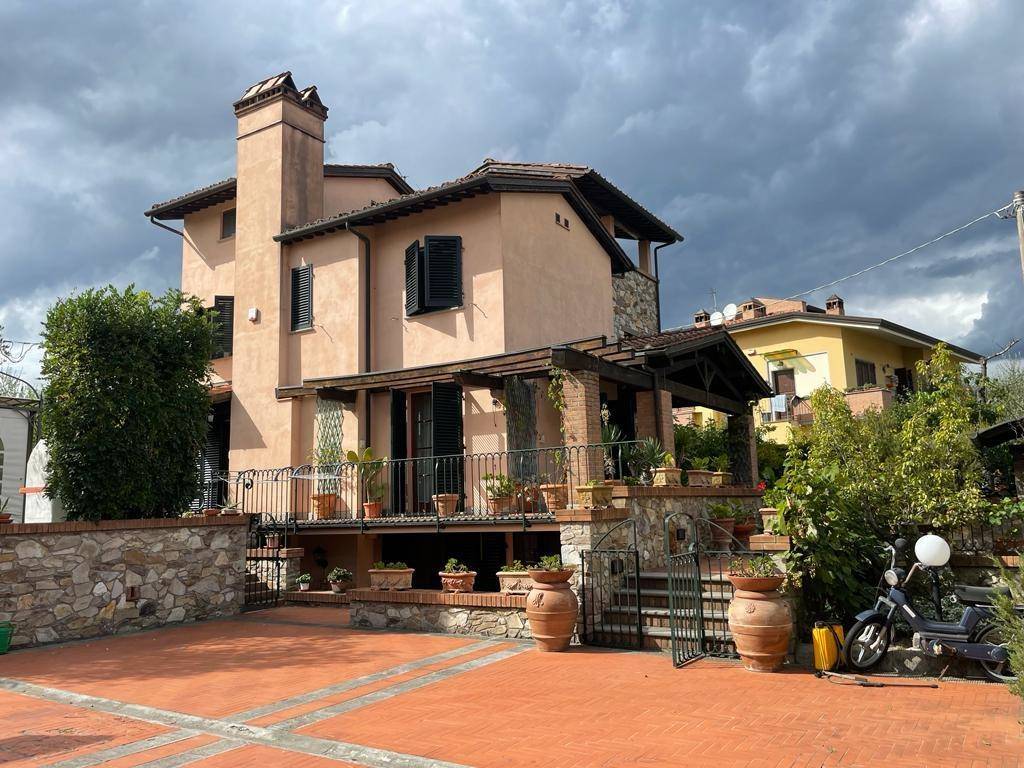 Villa a Buggiano in via Falciano - Foto 3