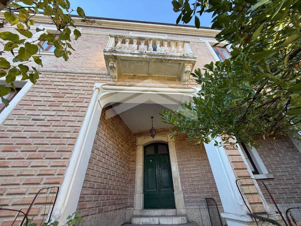 Casa indipendente a Campobasso in Via Principe di Piemonte, 27 - Foto 2