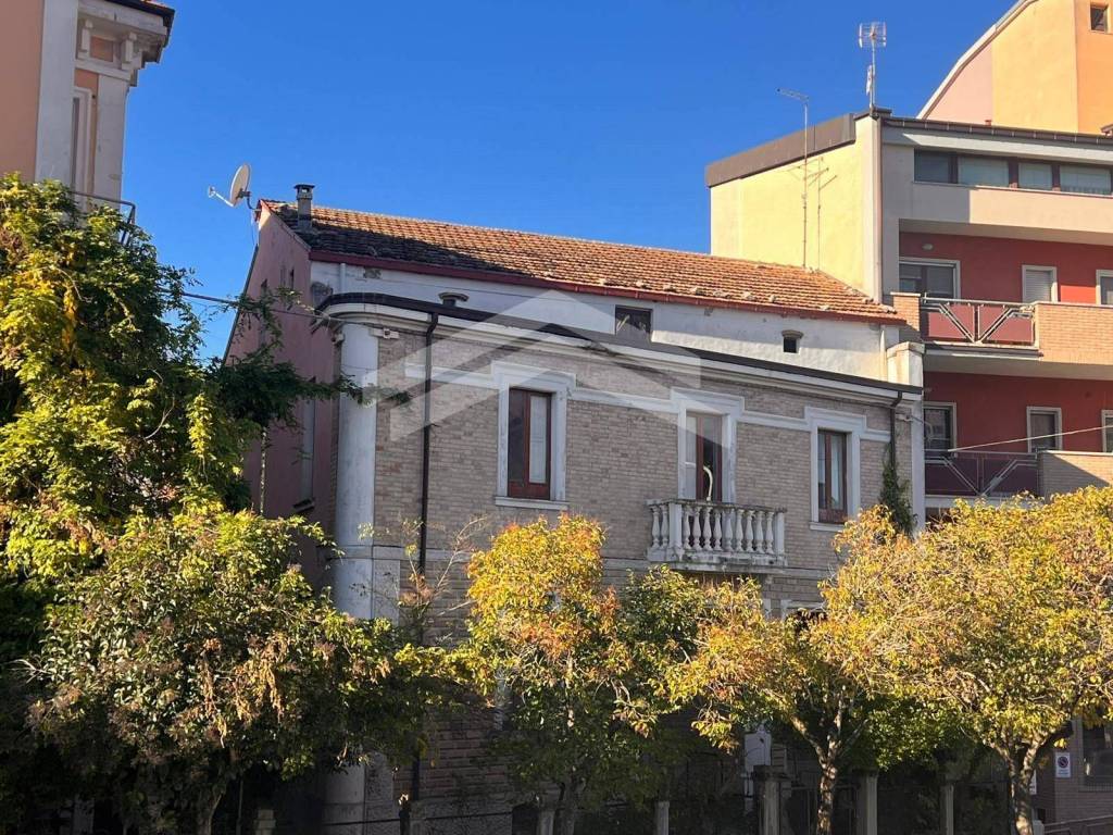 Casa indipendente a Campobasso in Via Principe di Piemonte, 27 - Foto 3