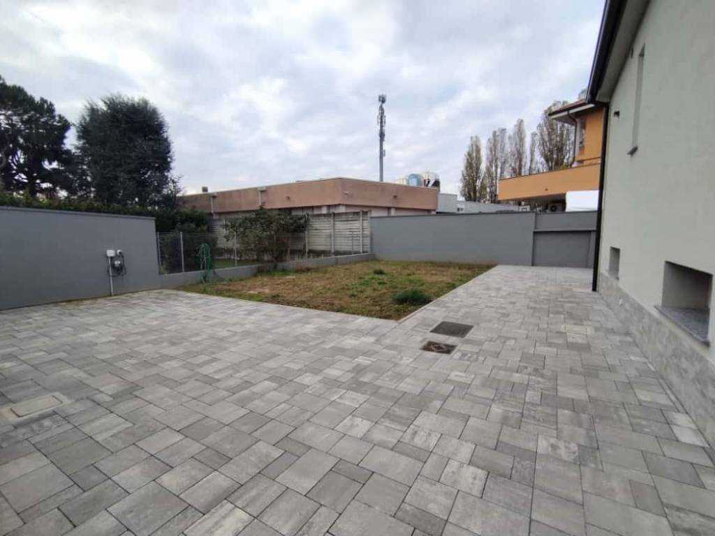 Villa a Bareggio in Via Torino, 79 - Foto 2