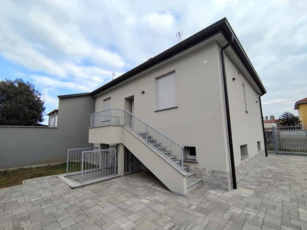 Villa a Bareggio in Via Torino, 79 - Foto 3
