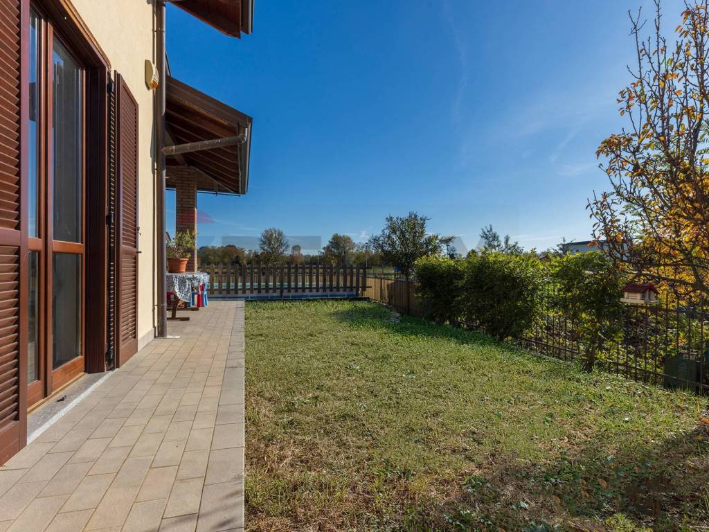 Villa a Lonate pozzolo in VIA MANZONI - Foto 4