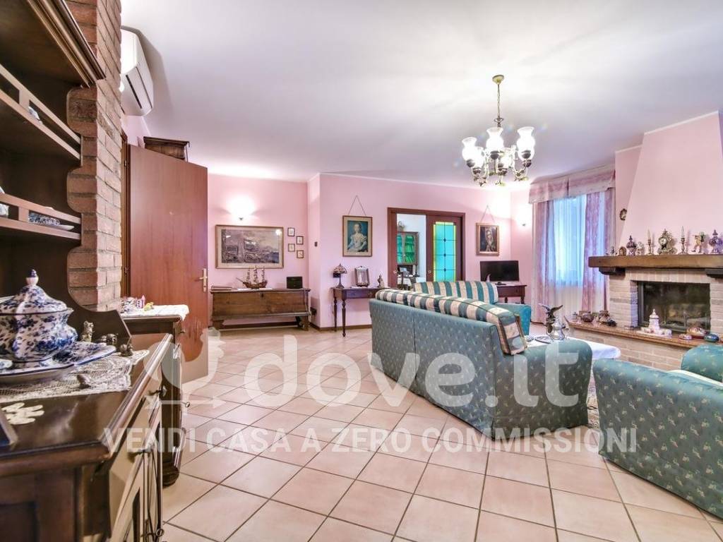 Villa a Belgioioso in Via Carducci, 15 - Foto 3