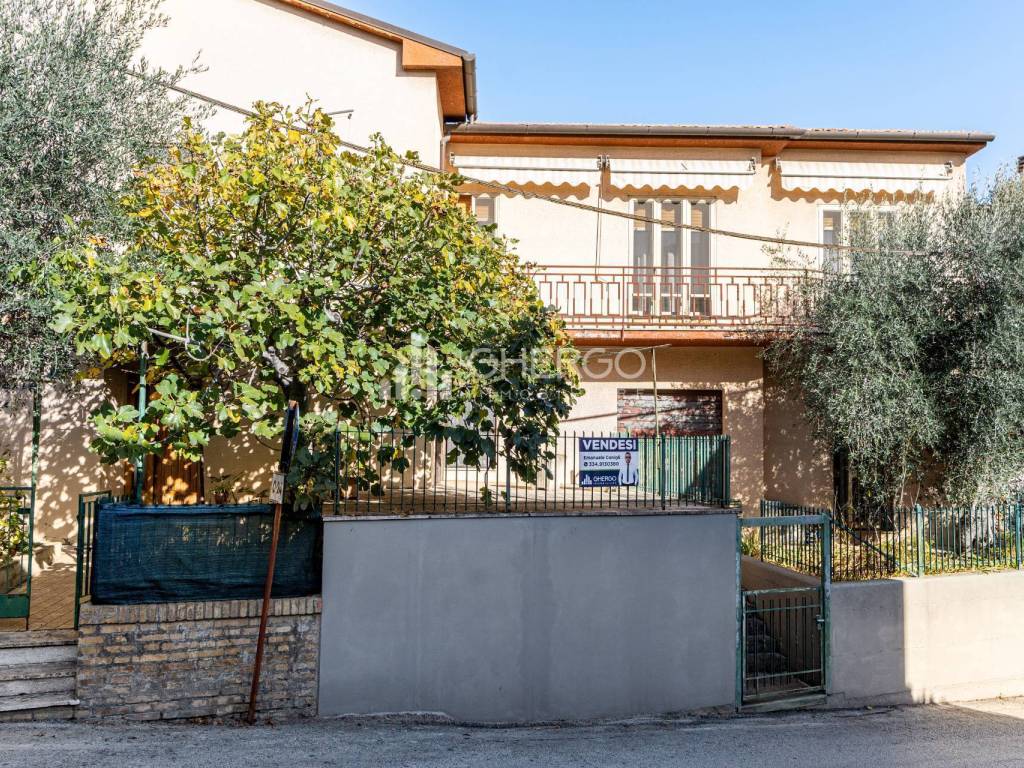 Casa indipendente a Osimo in via San Gennaro, 1 - Foto 3