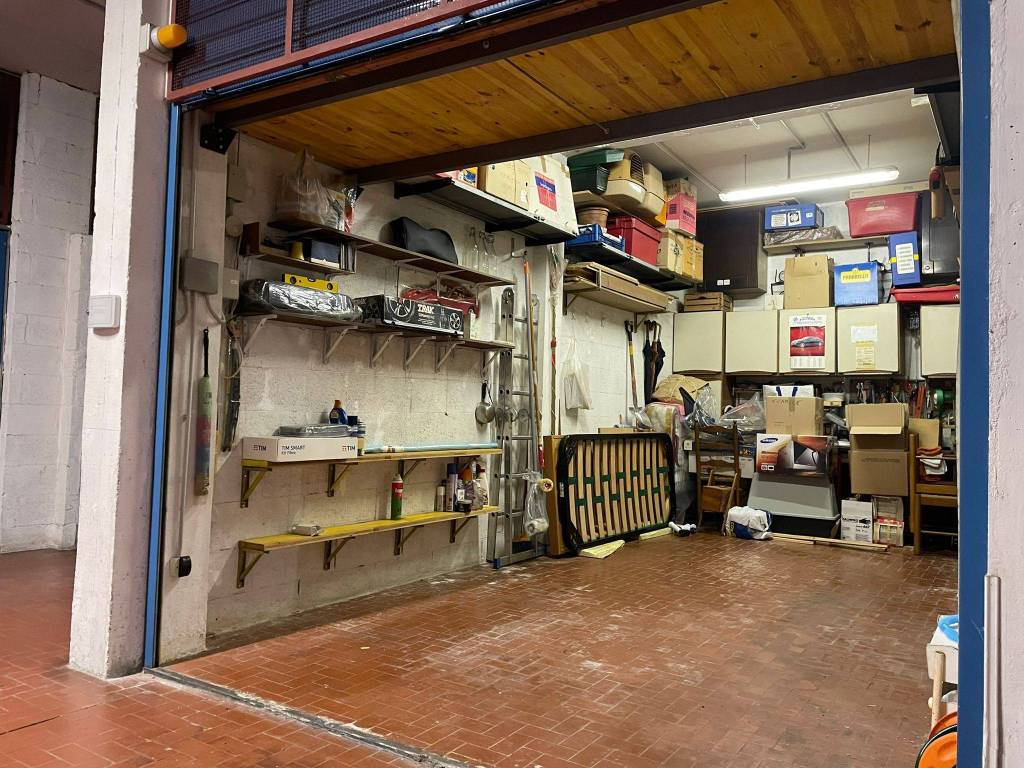 Box / garage a Serra riccò in Via Manlio Chiocchetti - Foto 2