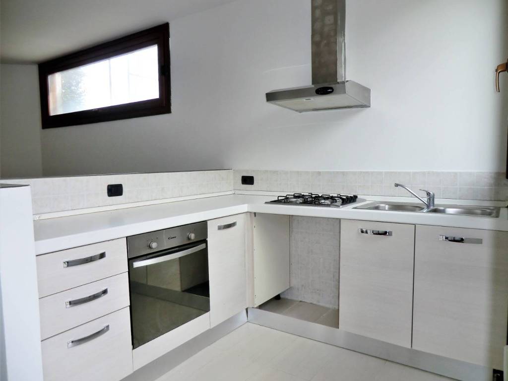 Appartamento a Erba in Via Como - Foto 5