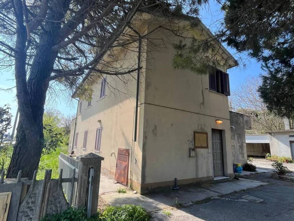 Villa a Mondolfo in Via Litoranea - Foto 2