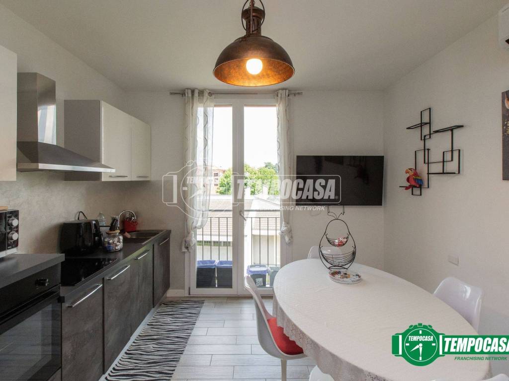 Appartamento a Lonate pozzolo in Via Luigi Galvani, 4 - Foto 3