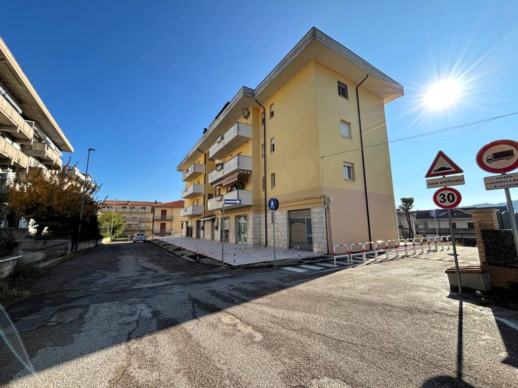 Immobile a Bellante in Via Lorenzo Milani, 13 - Foto 3