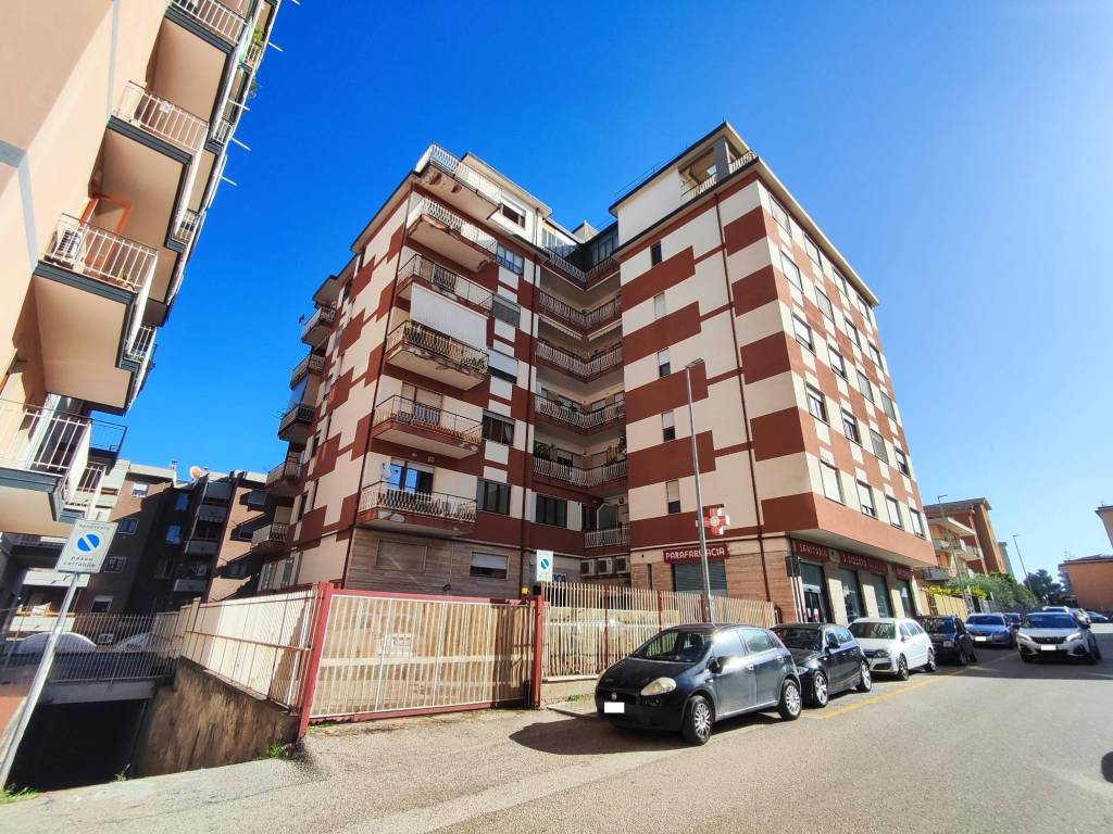 Appartamento a Benevento in Via Giuseppe Piermarini - Foto 2