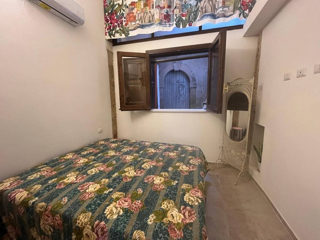 Appartamento a Siracusa in Via dei Mergulensi - Foto 4