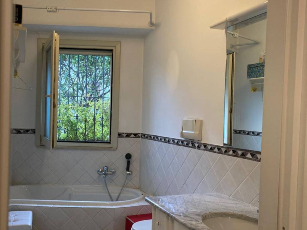 Appartamento a Brescia in Via Trento, 137 - Foto 3