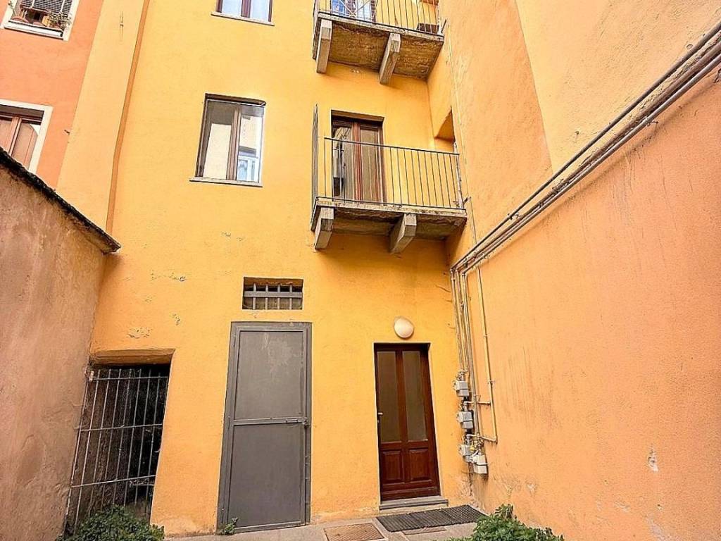 Appartamento a Pinerolo in Via Trento, 11 - Foto 2