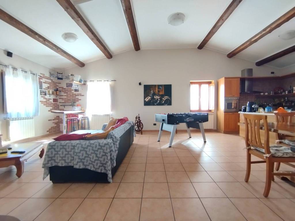 Appartamento a Quarrata in Via di Mezzo - Foto 2