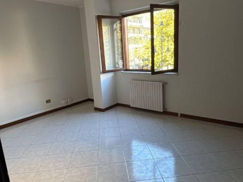 Immobile a Avellino in Viale Italia - Foto 3