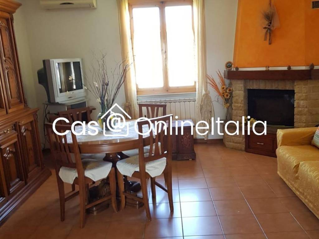 Appartamento a Barberino di mugello in Via Montecarelli, Montecarelli, 24 - Foto 2