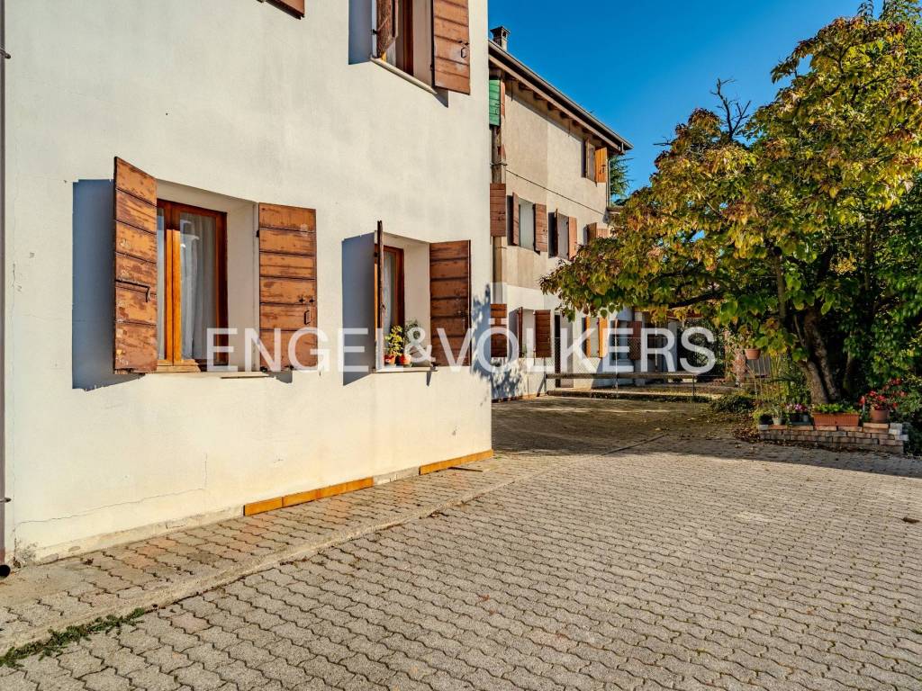 Villa a Nervesa della battaglia in Via dei Frati - Foto 4