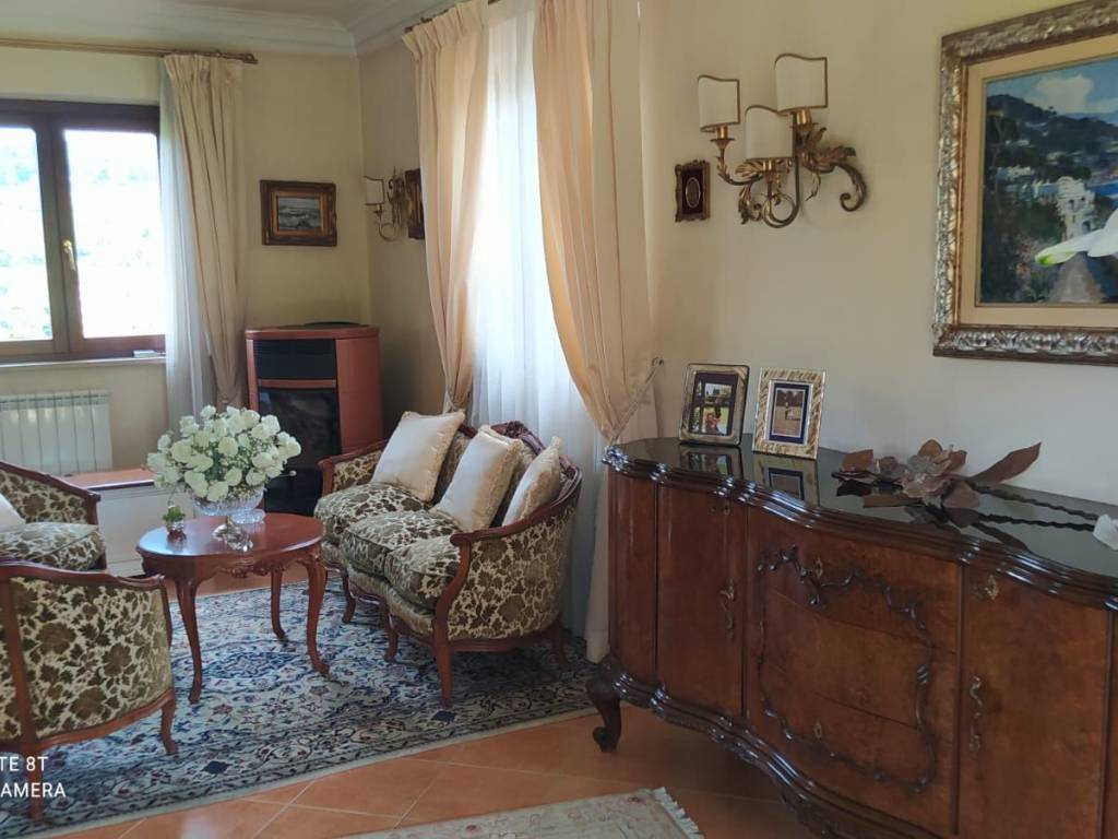 Villa a Genzano di roma in Via Aligi Saasu - Foto 4