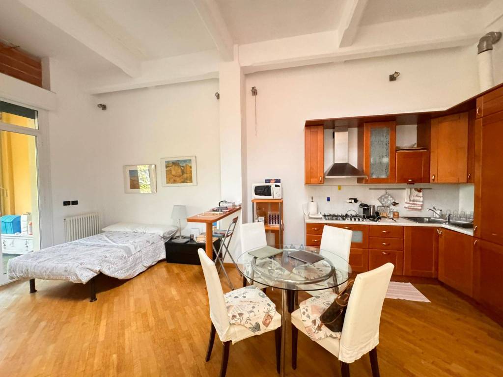 Appartamento a Genova in Piazza Duca degli Abruzzi, 7 - Foto 4