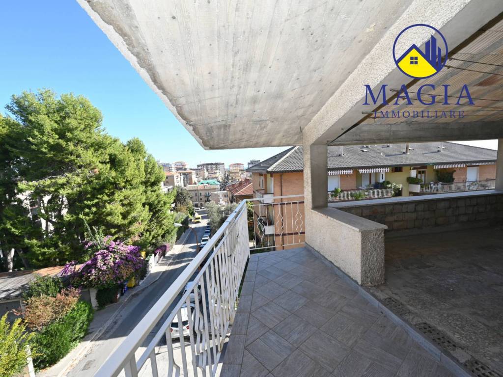 Attico / mansarda a San benedetto del tronto in Via P.S. Damiani, 1 - Foto 2