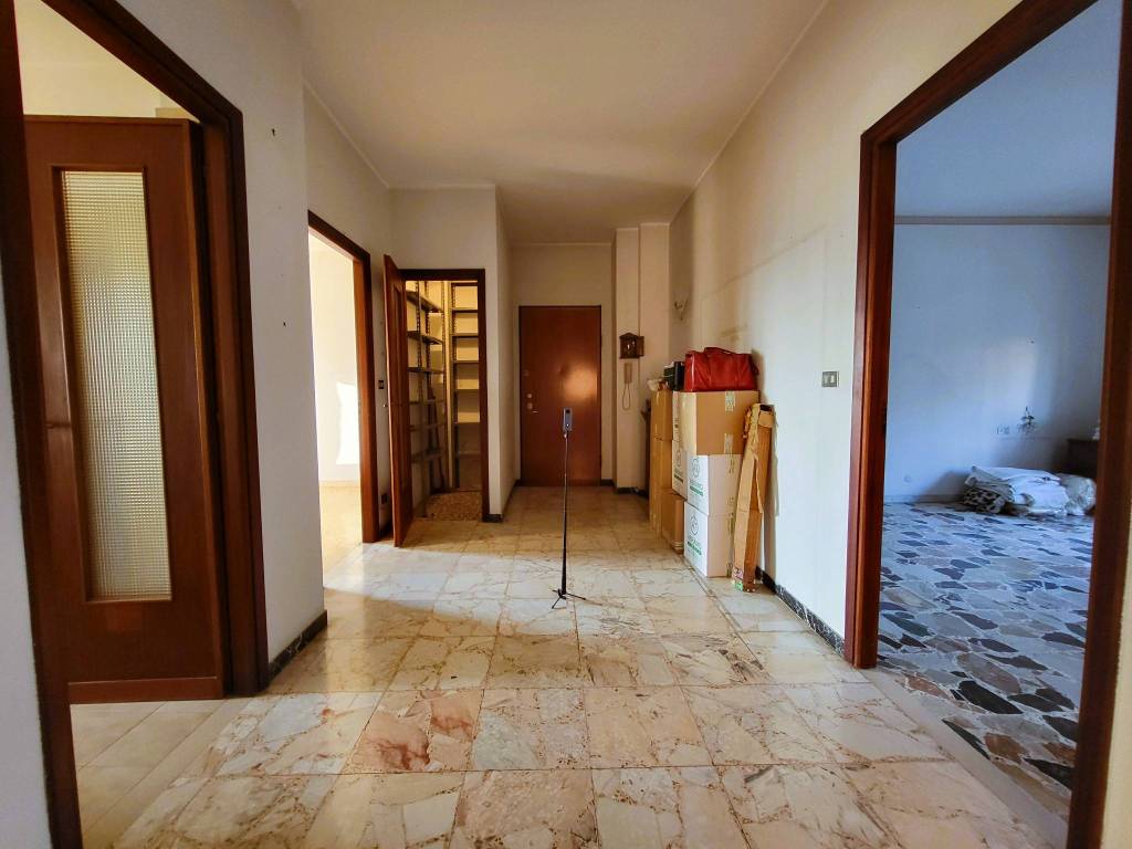 Appartamento a Chieri in Via Gioacchino Rossini, 4 - Foto 2